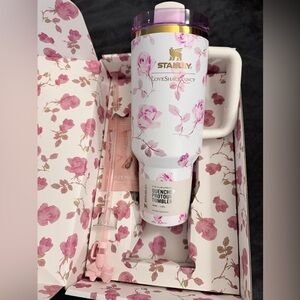 Stanley Quencher H2.0 Tumbler 40 oz with Pink Rose Pattern 10 hrs hot & cold